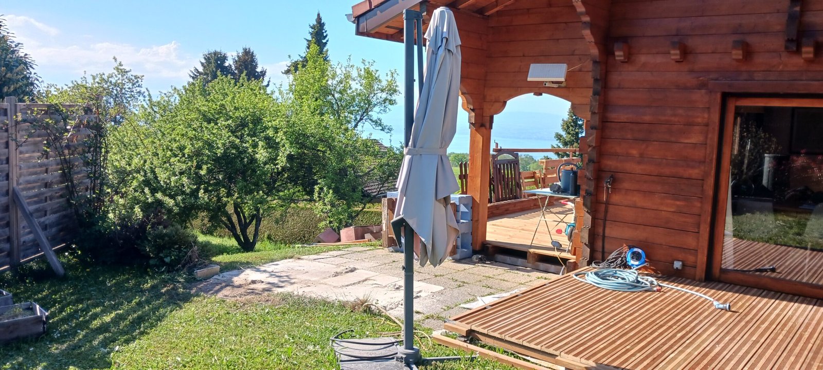 Terrasse bois sur mesure à Bernex par RS Habitat